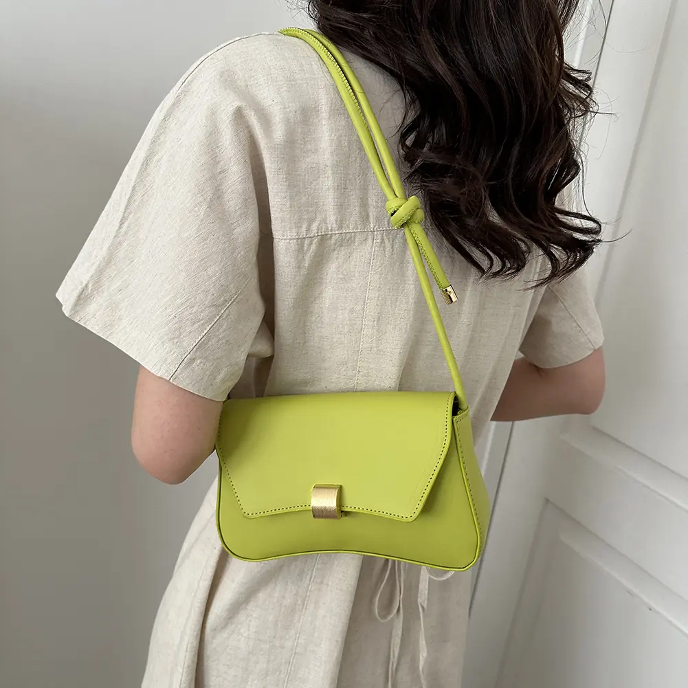 2023 Trend Shoulder Bag Women Metal Lock Buckle Knot Armpit Bag Crossbody Bag Ladies Solid Handbags Personality Messenger Bag