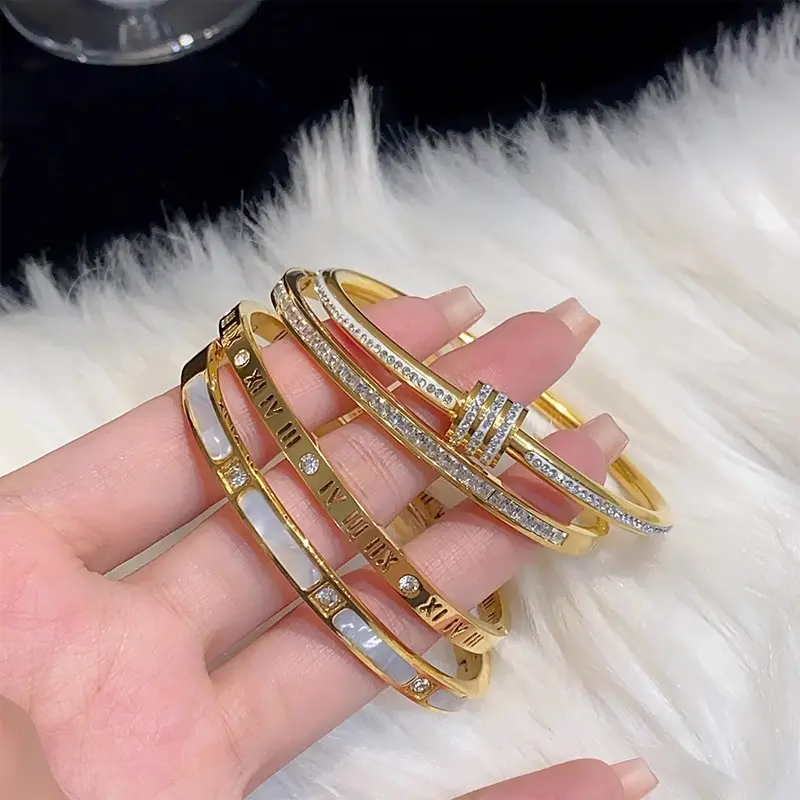 1pc Titanium Steel Gold Bracelet, Fashionable Classic Style, Stainless Steel Bracelet,Inlaid With Zircon,For Womens Daily Wear