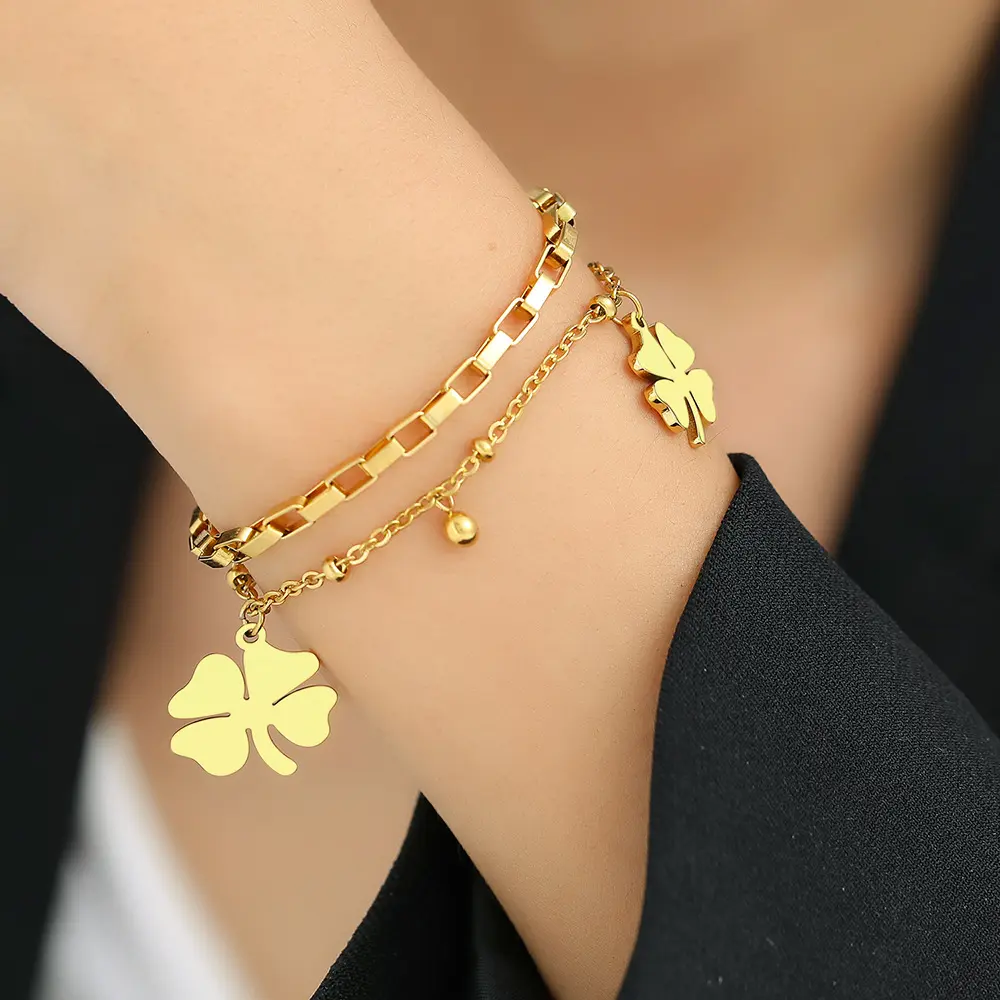 A versatile women's design bracelet, a simple and casual high-end accessory