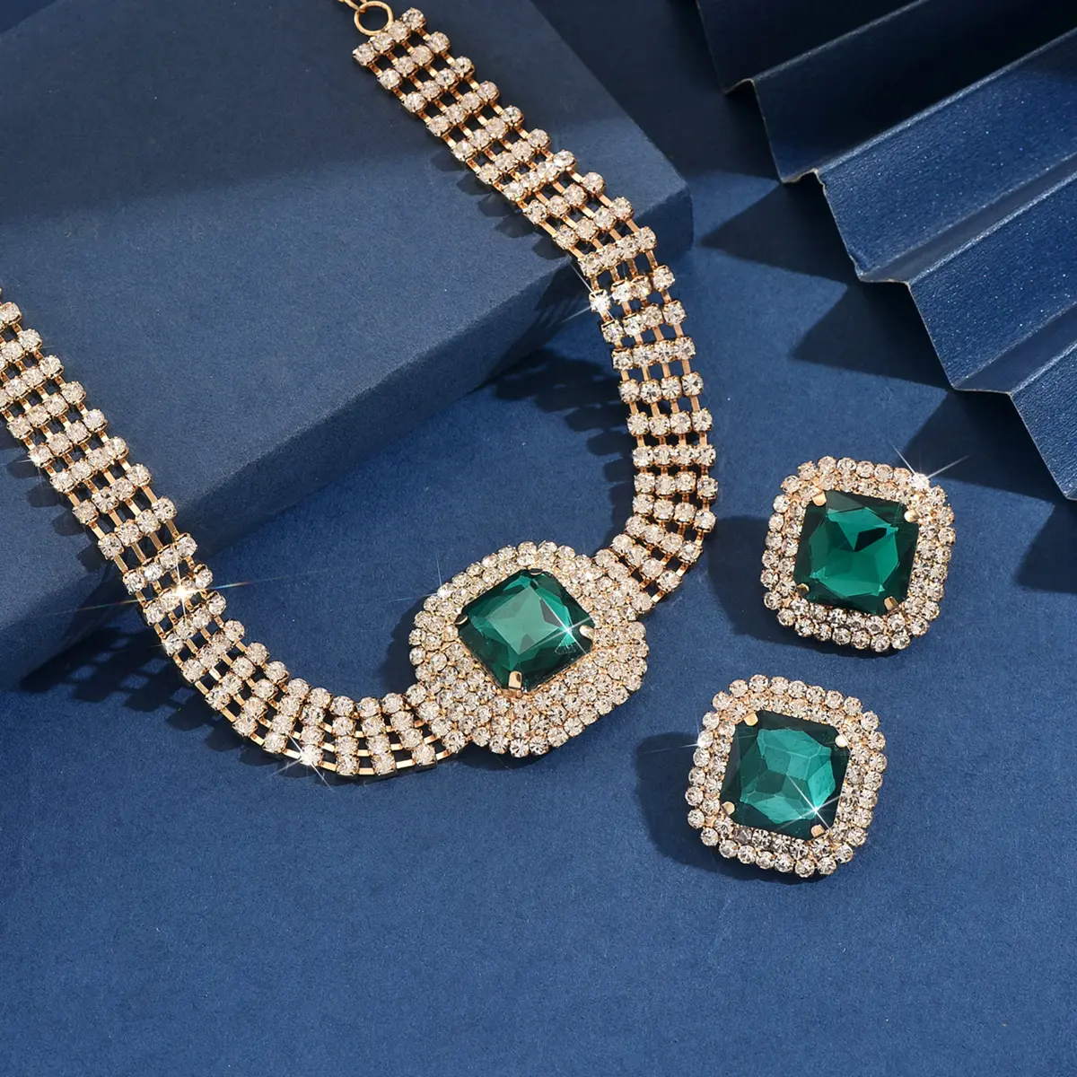 Ladies' Fashion Design Geometric Set Series Necklace Earrings Jewelry Set Wedding Party Festival Gift