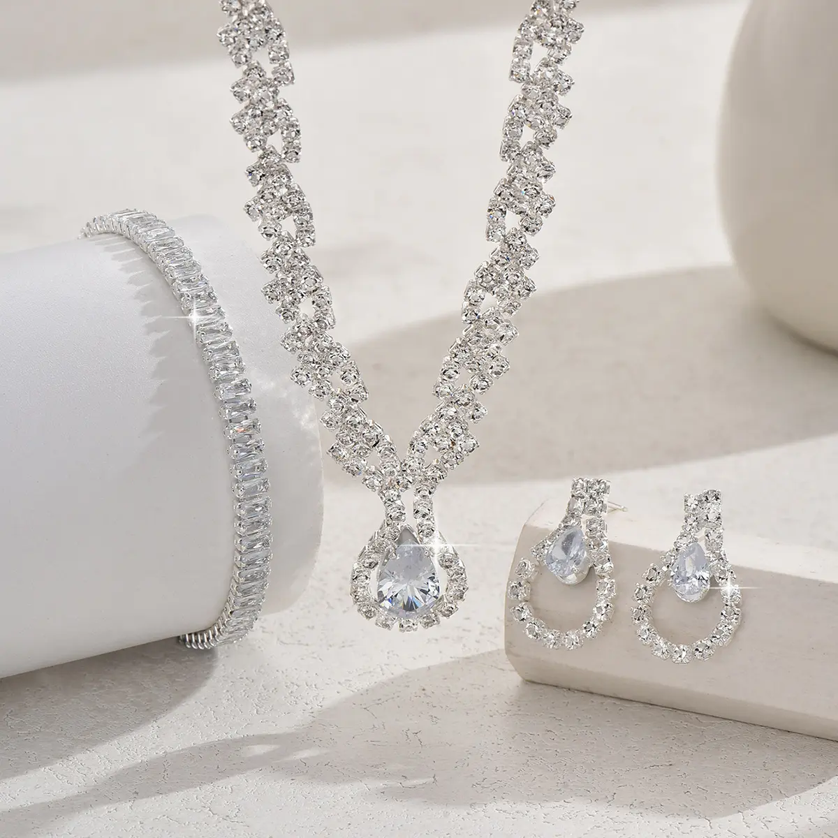 3/4PC Women's Fashion Claw Chain Charm Earrings Necklace Bracelet Jewelry Set Wedding Banquet Party Holiday Gift