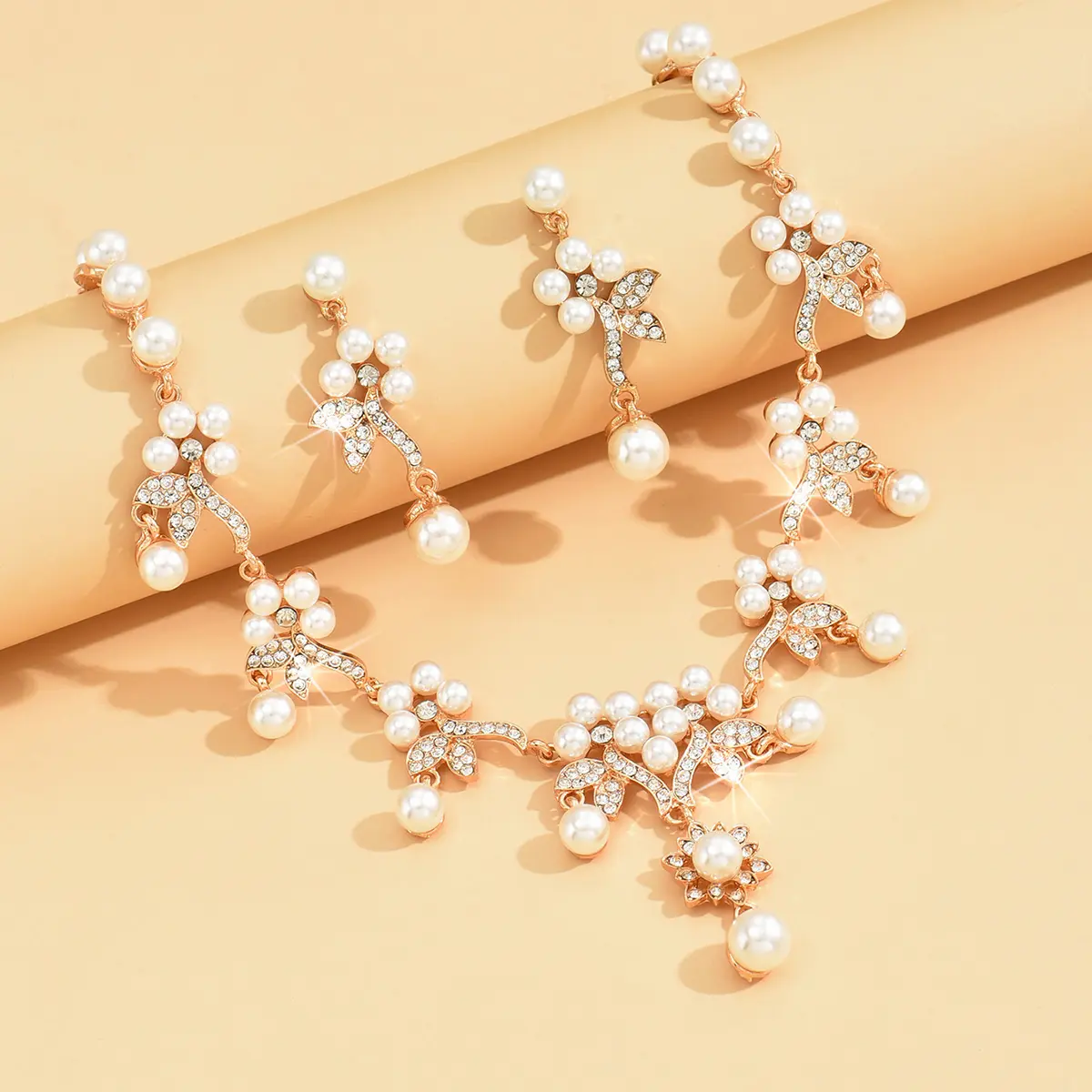 3PC Women's Fashion Imitation Pearl Design Necklace Earrings Jewelry Set Geometric Light Luxury Style Holiday Gift