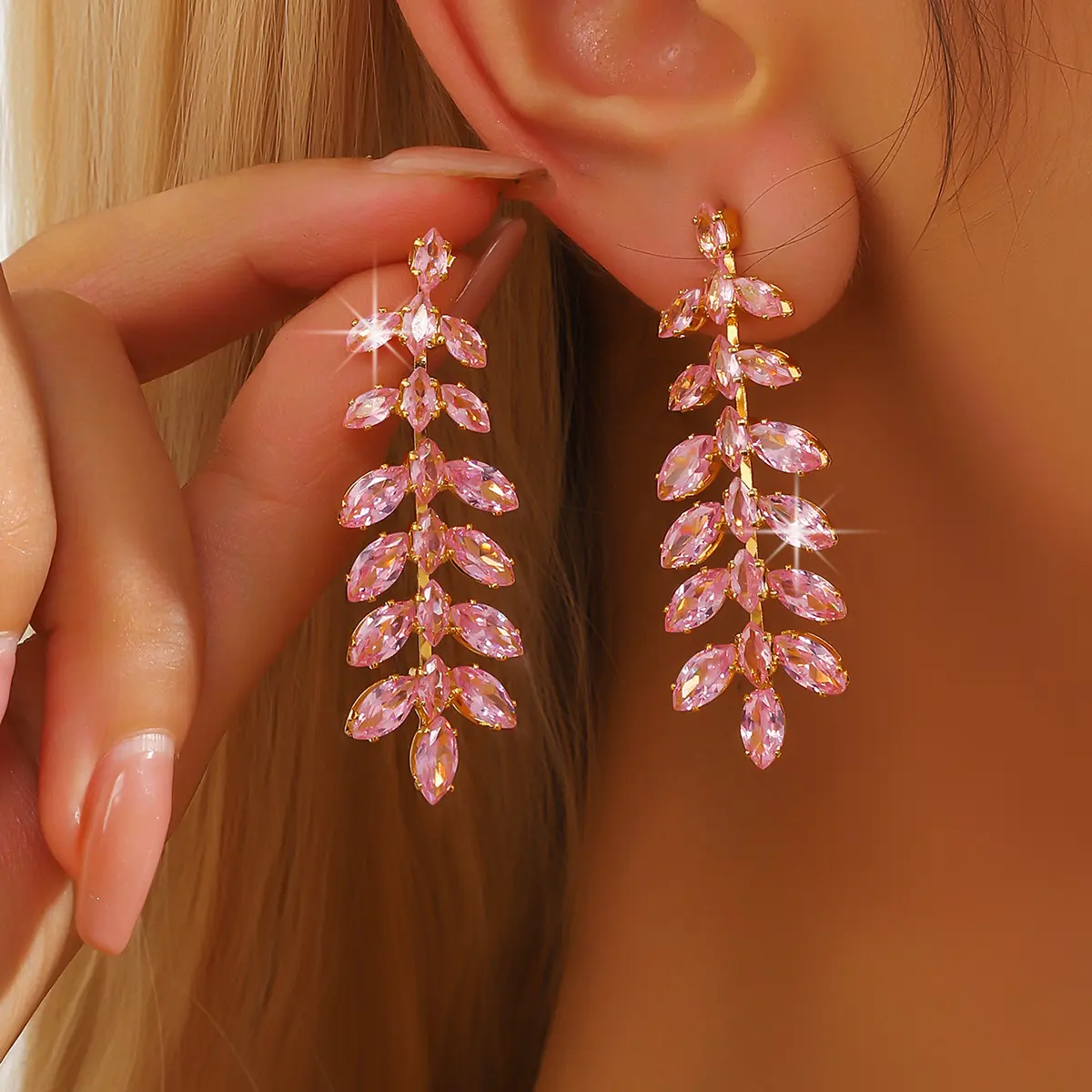 2PC Women's Fashion Leaf Water Drop Design Earrings and Jewelry Accessories, Casual Simple and Elegant Ear Accessories