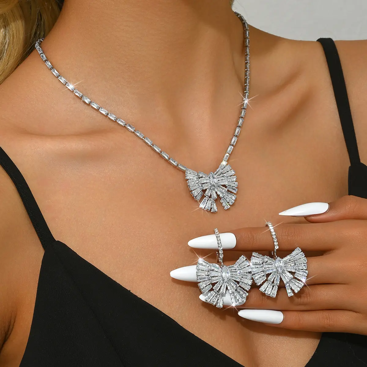 3PC Women's Fashion Zircon Bow Necklace Earrings Jewelry Set Suitable for Wedding, Party, Festival Gifts-8551