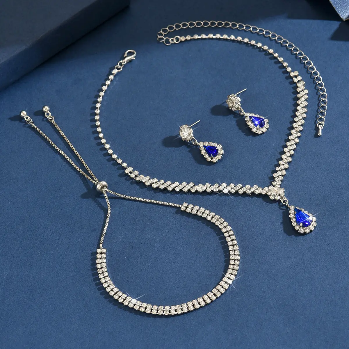 4PC Women's Fashion Waterdrop Flower Necklace Earrings Bracelet Jewelry Set Versatile Party Festival Gift