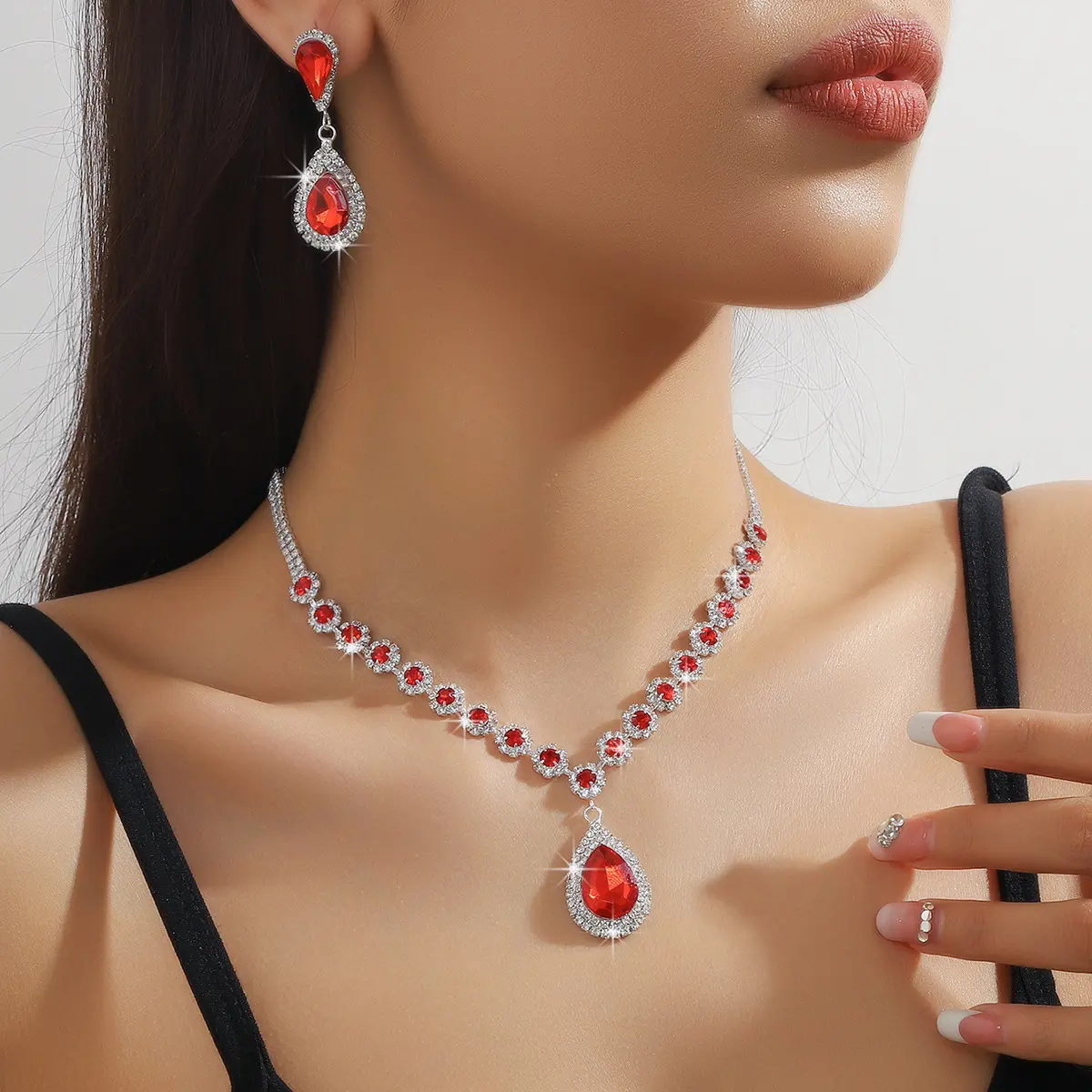 3PC Women's Fashion Geometric Flower Necklace Earrings Jewelry Set Suitable for Wedding, Party, Festival Gifts