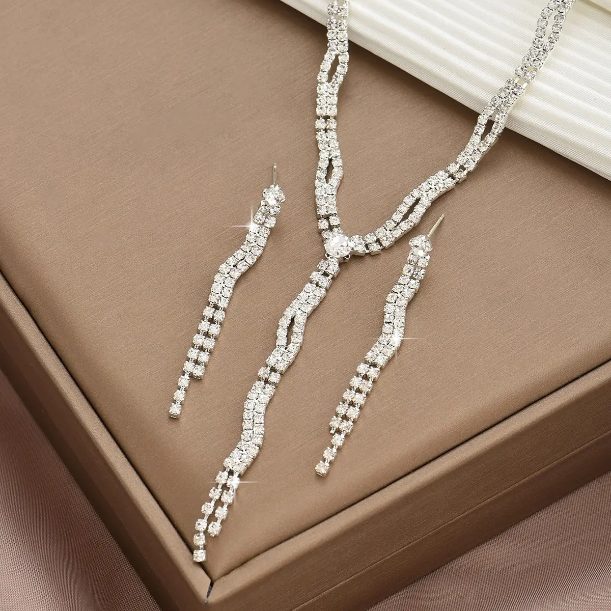 3PC Women's Fashion Copper Inlaid Claw Chain Series Long Tassel Necklace Earrings Jewelry Set Wedding Banquet Party Festival Gif