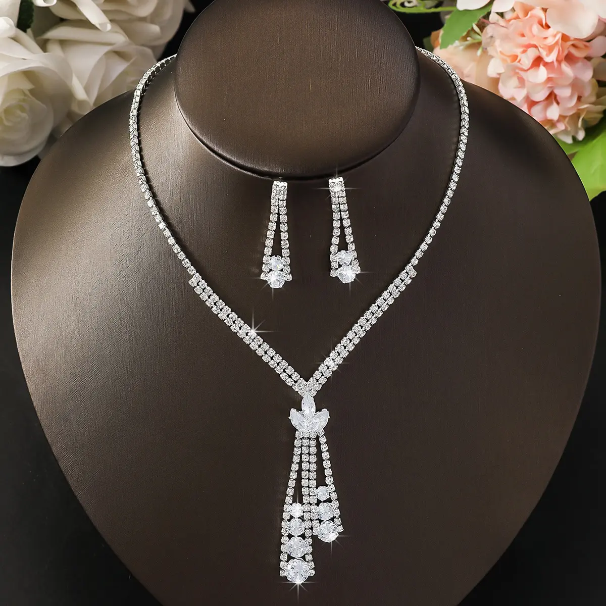 3PC Women's Fashion Design Lotus Geometric Necklace Earrings Jewelry Set Suitable for Wedding Parties and Festival Gifts