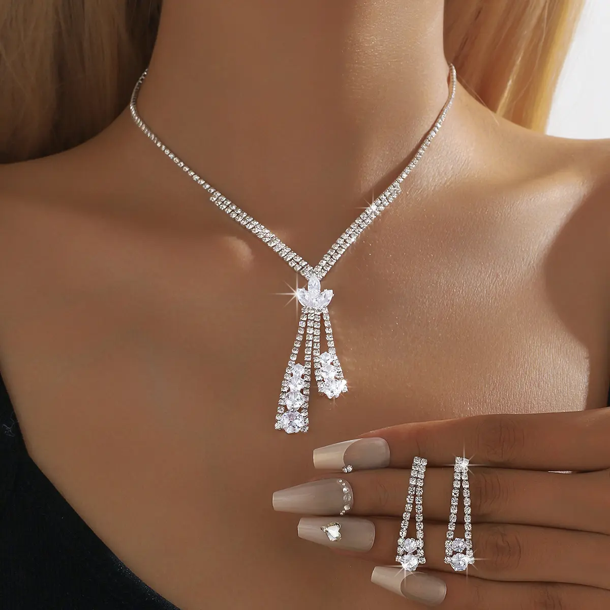 3PC Women's Fashion Design Lotus Geometric Necklace Earrings Jewelry Set Suitable for Wedding Parties and Festival Gifts