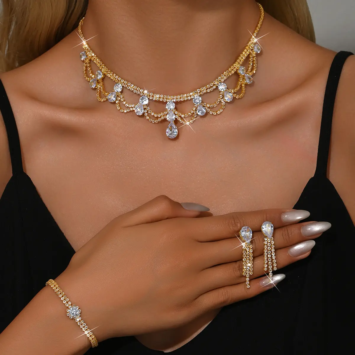 4PC Women's Fashion Water Drop Necklace Earrings Bracelet Jewelry Set Suitable for Wedding, Party, Festival Gifts