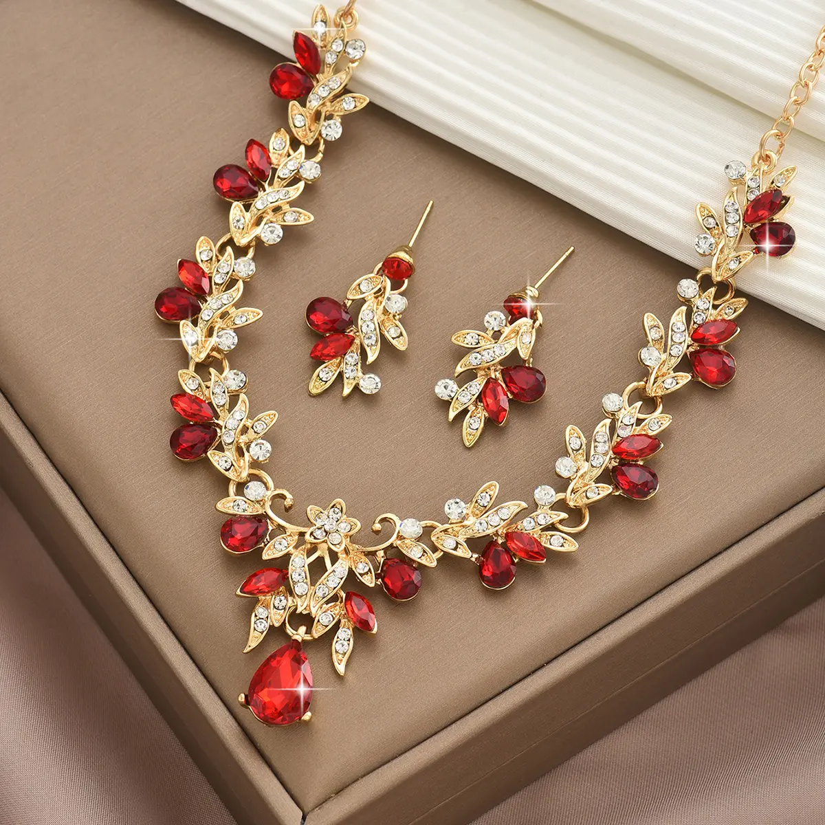 3PC Women's Trendy Claw Chain Series Leaf Droplet Necklace Earrings Jewelry Set Wedding Banquet Party Holiday Gift