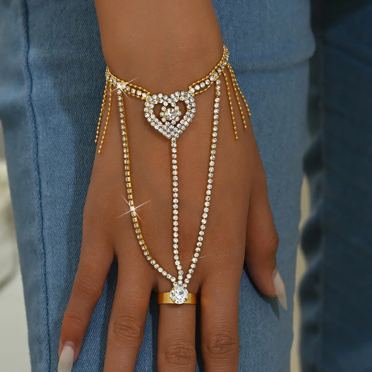 Women's Fashion Trendy Claw Chain Series Peach Heart tassel Bracelet Suitable for Party, Travel, Party, Festival Gifts