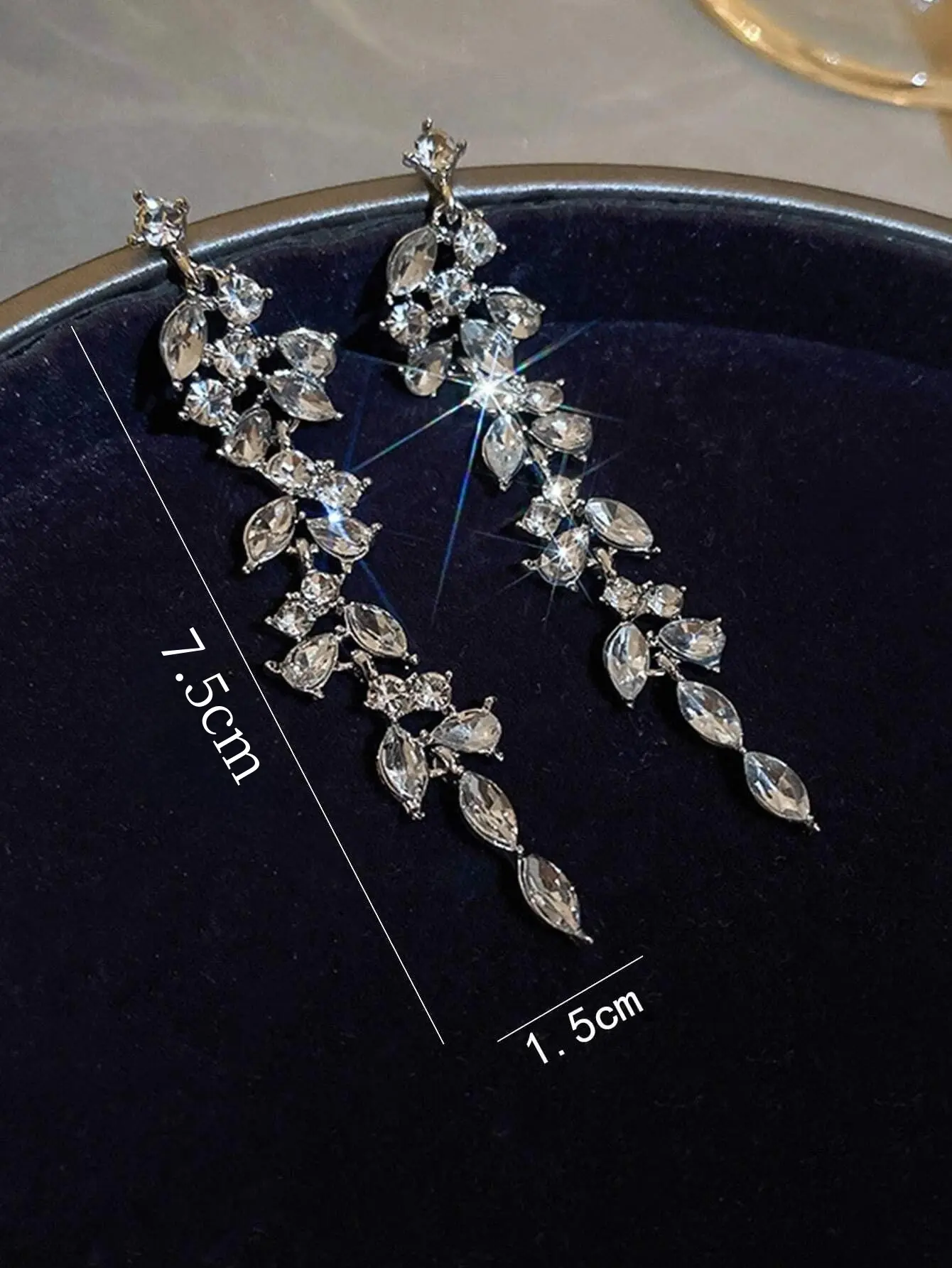 2pcs fashionable and high-end long tassel full diamond leaf earrings for women's banquet dress accessories