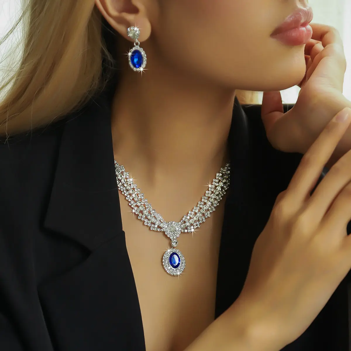 3PC Women's Fashion Water Diamond Geometric Round Necklace Earrings Jewelry Set Wedding Banquet Party Holiday Gift