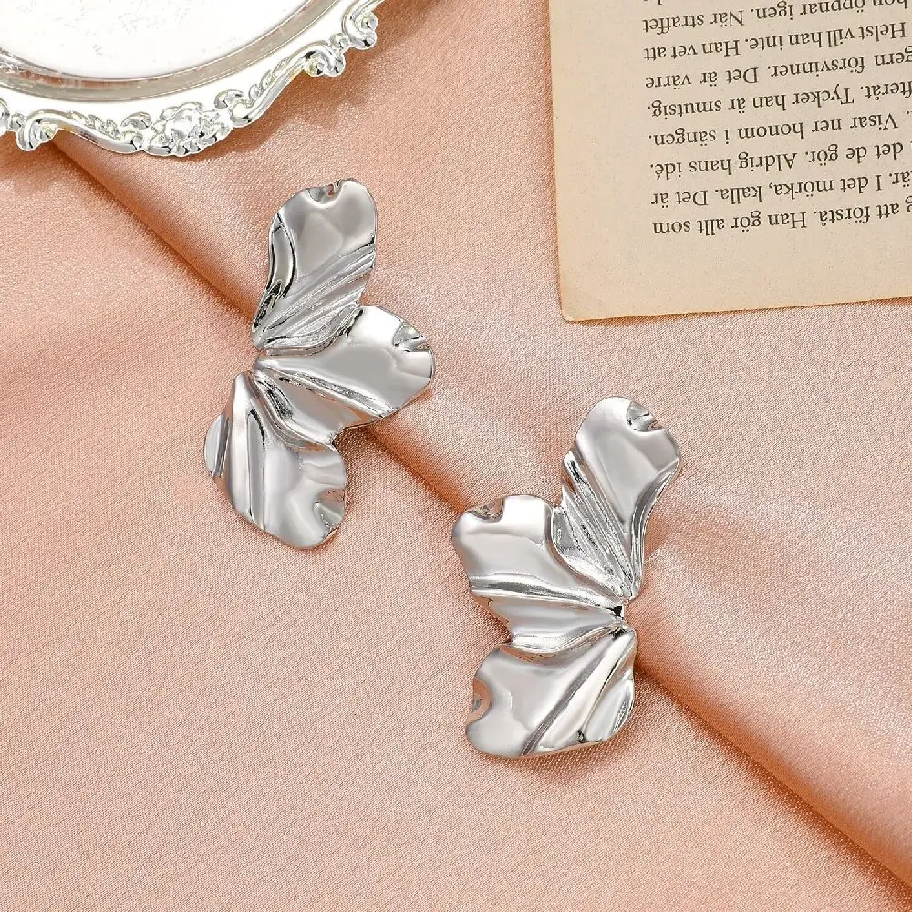 2PC women's fashionable and trendy design petal earrings are suitable for gatherings, festivals, dressing up as gifts