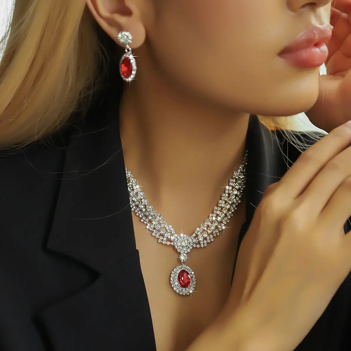 3PC Women's Fashion Water Diamond Geometric Round Necklace Earrings Jewelry Set Wedding Banquet Party Holiday Gift