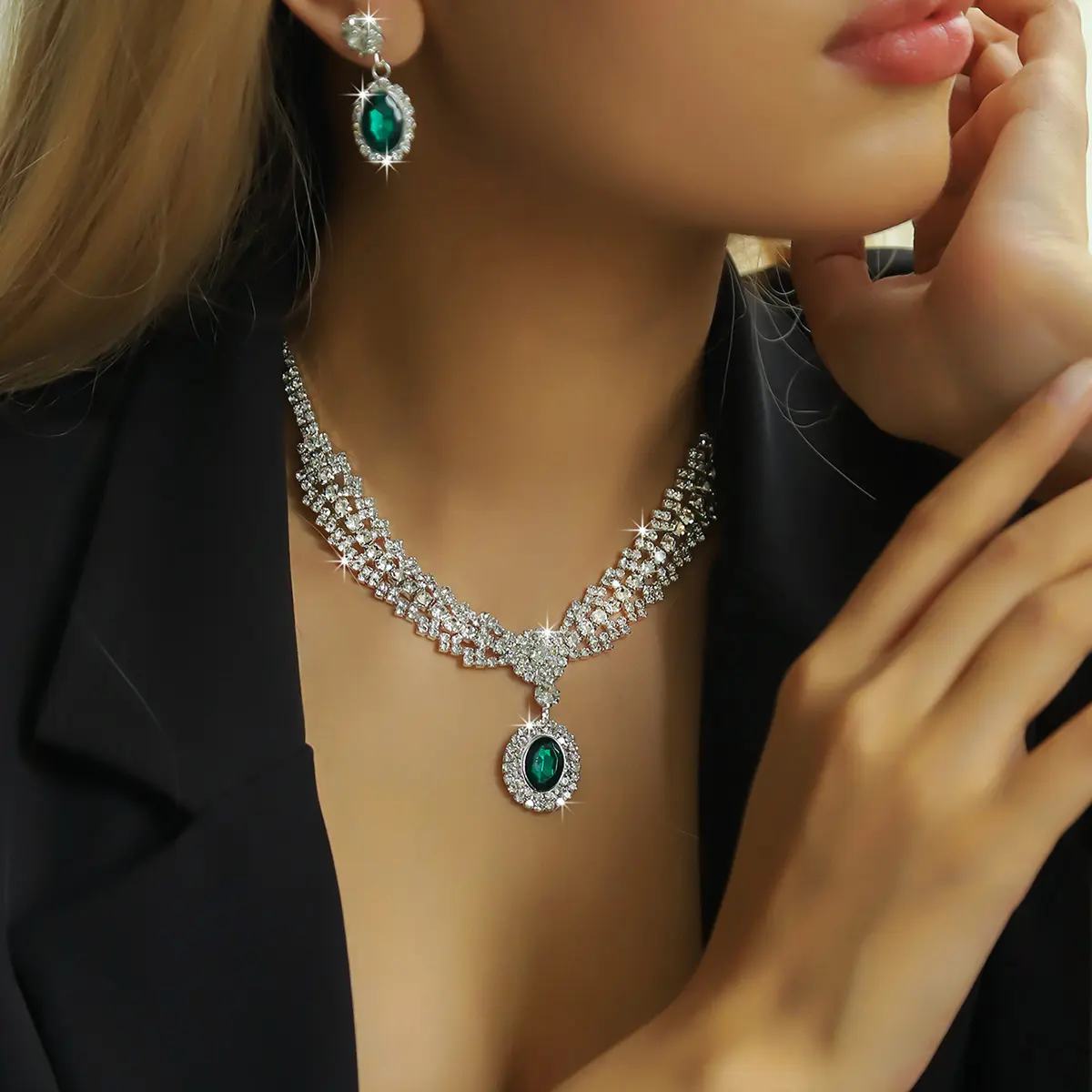 3PC Women's Fashion Water Diamond Geometric Round Necklace Earrings Jewelry Set Wedding Banquet Party Holiday Gift