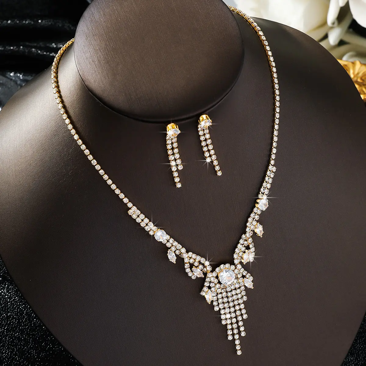 3PC Women's Fashion Copper Inlaid Diamond Claw Chain Tassel Necklace Earring Set Suitable for Wedding, Party, Festival Gifts