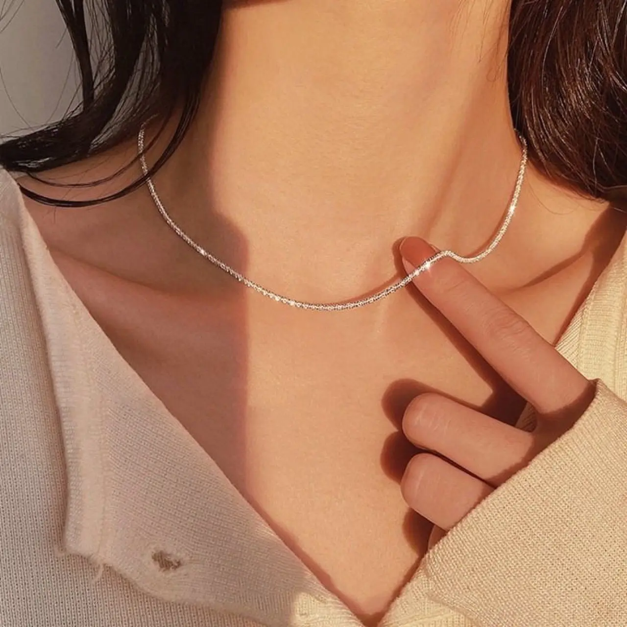 Ladies' fashionable, simple, and luxurious necklace, bracelet, and jewelry set suitable for weddings, gatherings, and holiday gi