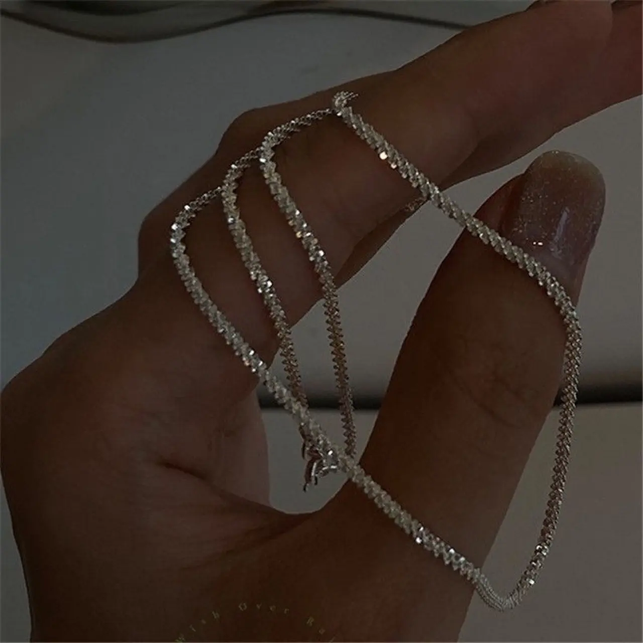 Ladies' fashionable, simple, and luxurious necklace, bracelet, and jewelry set suitable for weddings, gatherings, and holiday gi
