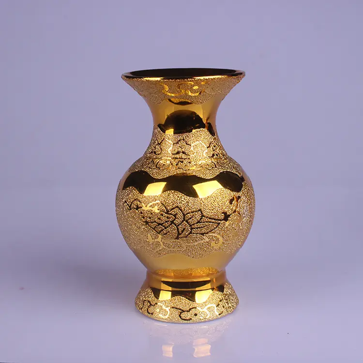 Ceramic vase for Buddha Worship the god of wealth Guanyin Gold Water bottle Buddhist temple offering flowers Buddhist suppli