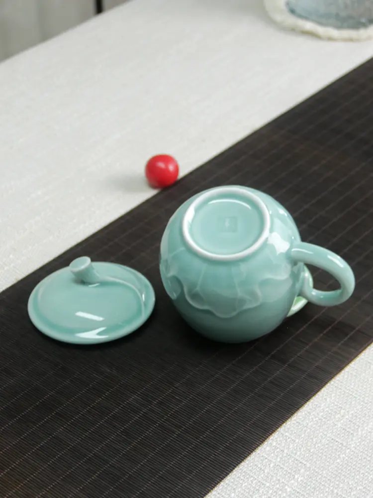 Longquan celadon office tea cup chinoiserie tea with lid ceramic mug water cup for home water cup coffee cup