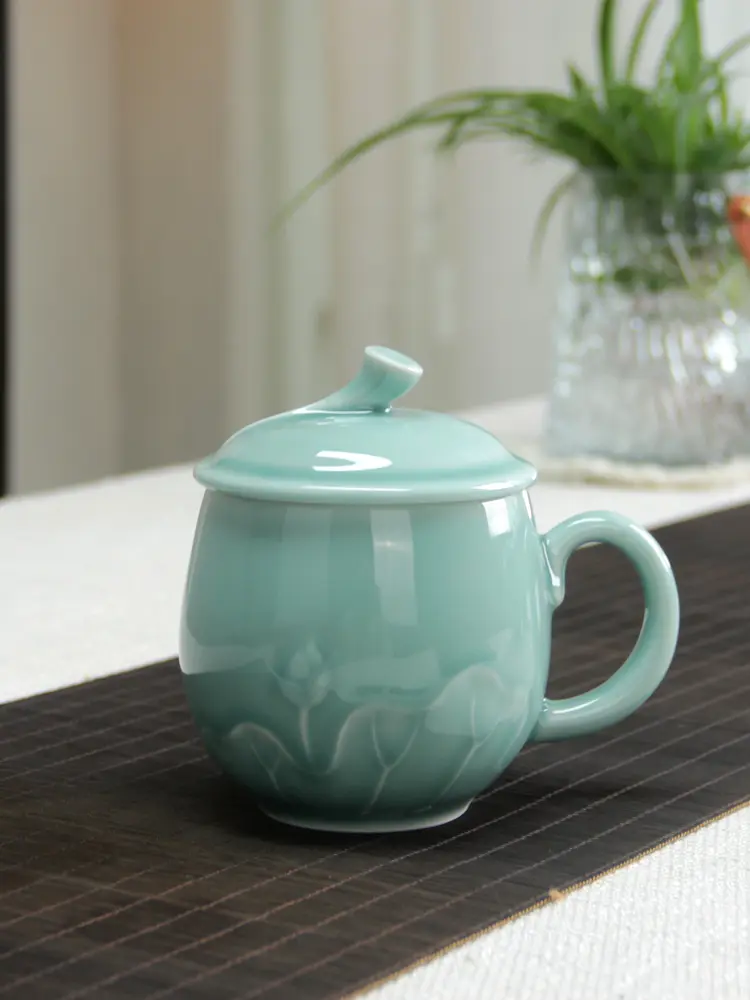 Longquan celadon office tea cup chinoiserie tea with lid ceramic mug water cup for home water cup coffee cup