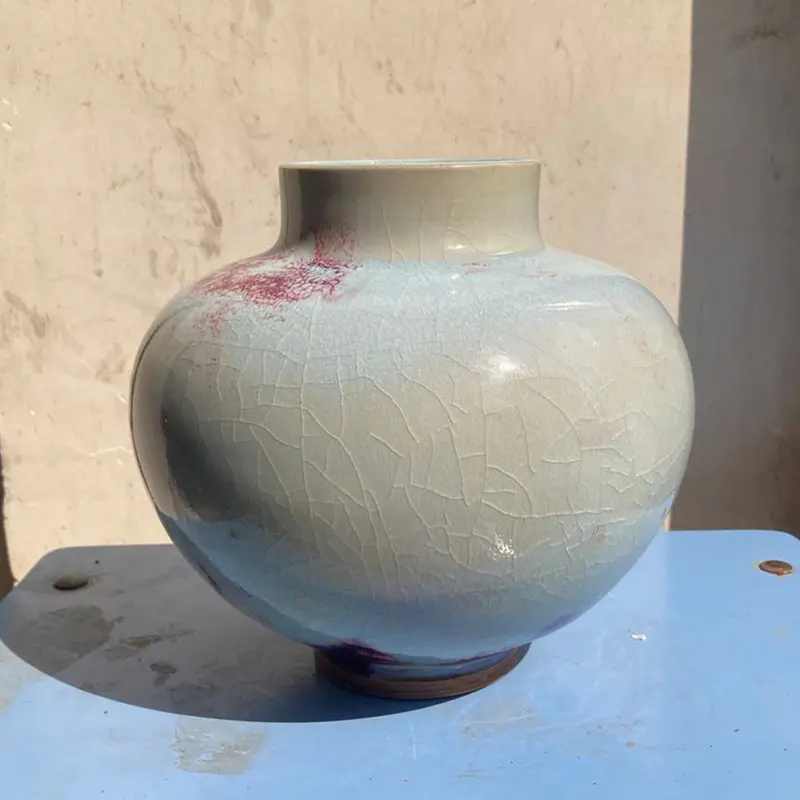 Short-necked vase Ceramic vase ornamental vase handicrafts Jun porcelain has ice cracks open pieces of under-glaze bubbles