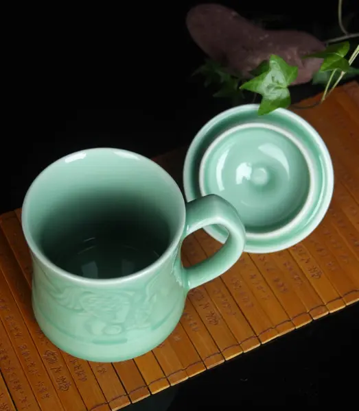 Ceramic and celadon office Cup with cover water Cup goldfish tea cup tea-making sets porcelain coffee cup