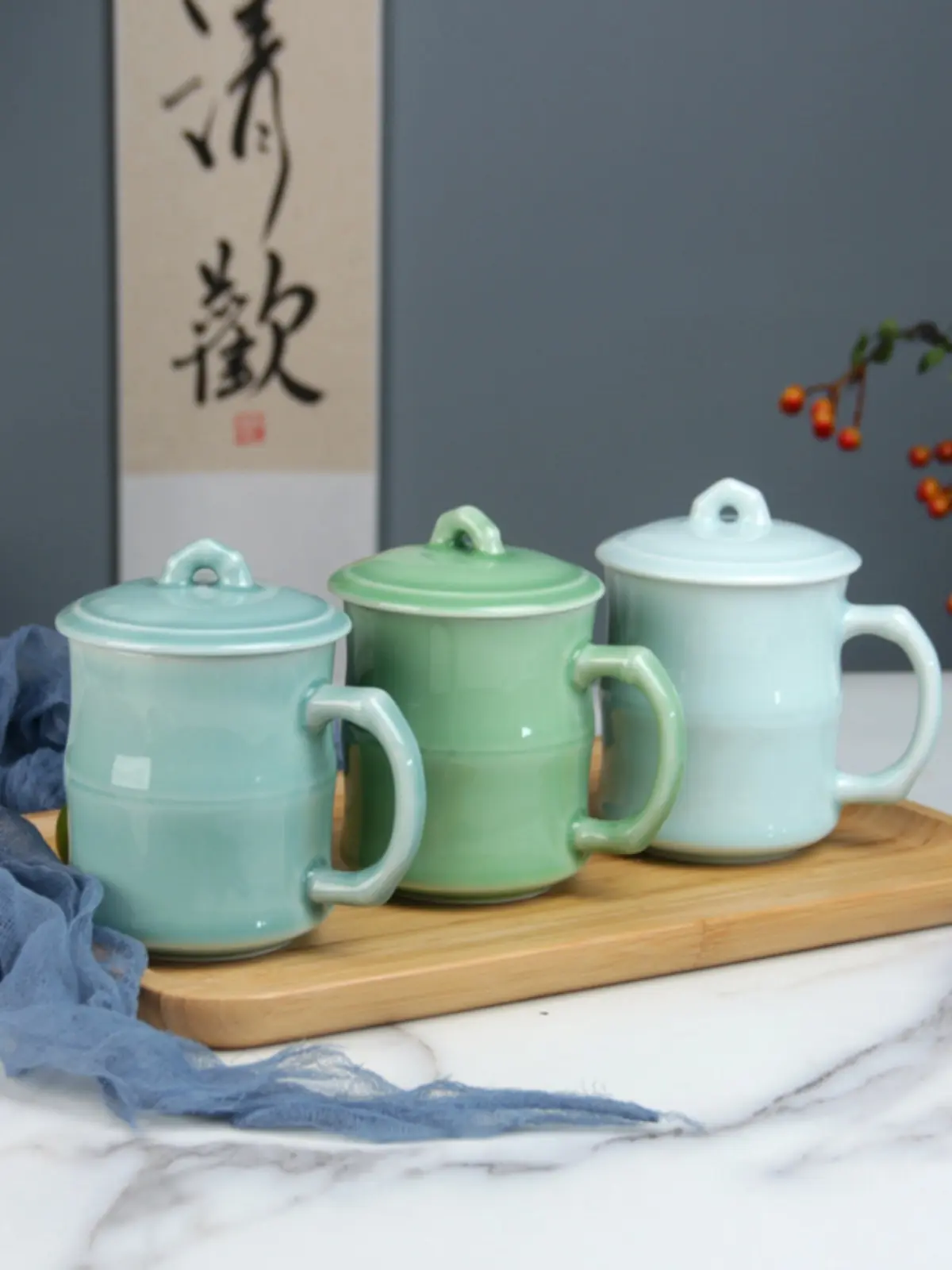 Celadon teacup with lid and handle bamboo leaf gentleman cup ceramic office water cup for homechinoiserie personal cup mug