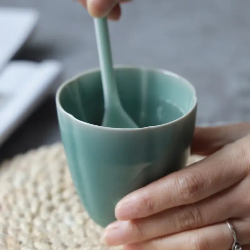 Ceramic cup celadon master cup tea set tea cup small cup l kung fu tea cup tea making heat-resistant hotel table water cup 140ml