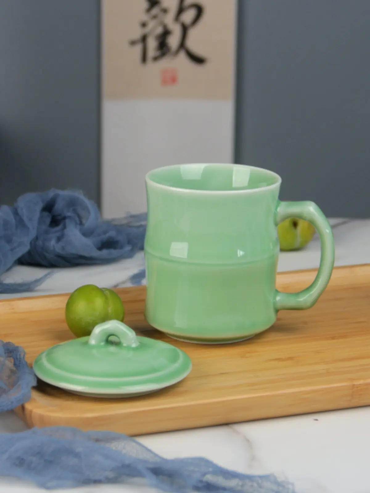 Celadon teacup with lid and handle bamboo leaf gentleman cup ceramic office water cup for homechinoiserie personal cup mug
