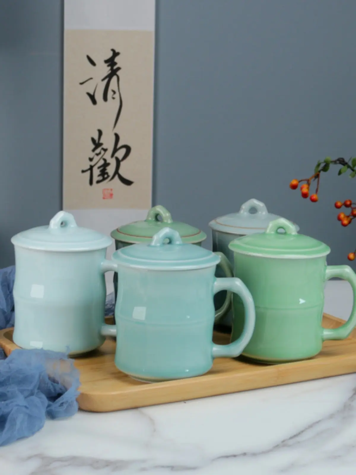 Celadon teacup with lid and handle bamboo leaf gentleman cup ceramic office water cup for homechinoiserie personal cup mug