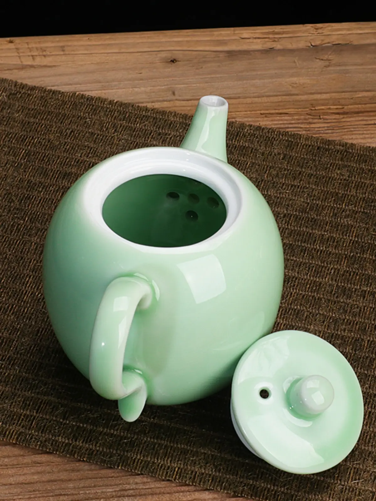 Celadon tea set little teapot tea making single handle pot ceramic tea set cup tea strainer set household handle teapot