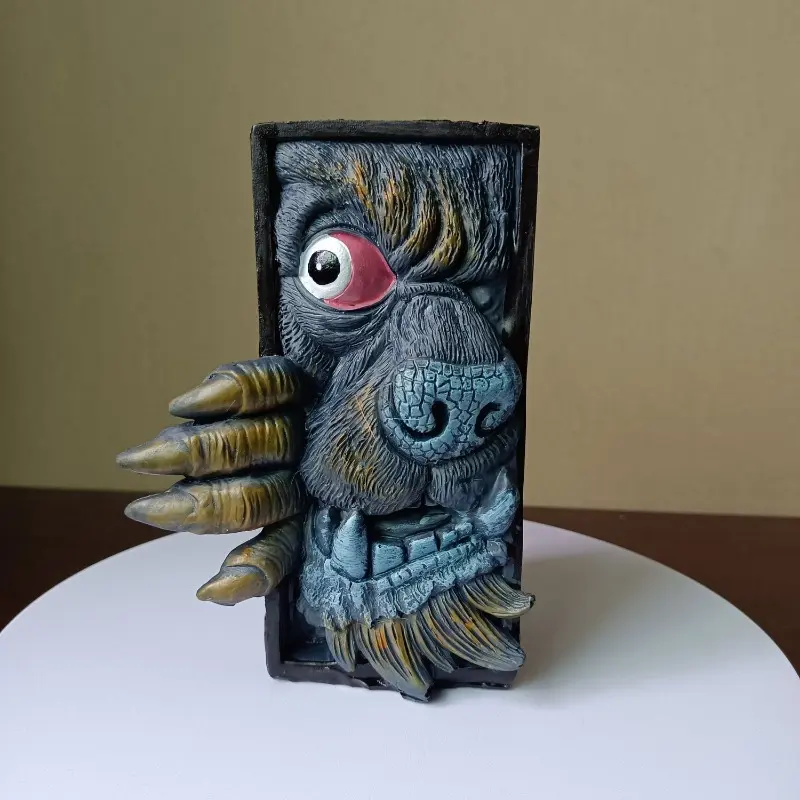 Bookshelf Monster Halloween Peeping on The Bookshelf Monster Horror Human Face Resin Bookstand Creative LifelikeMonster