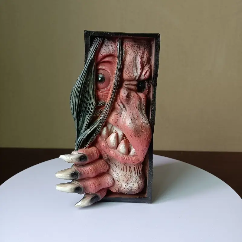 Bookshelf Monster Halloween Peeping on The Bookshelf Monster Horror Human Face Resin Bookstand Creative LifelikeMonster
