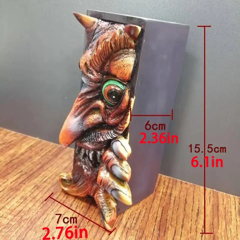 Bookshelf Monster Halloween Peeping on The Bookshelf Monster Horror Human Face Resin Bookstand Creative LifelikeMonster