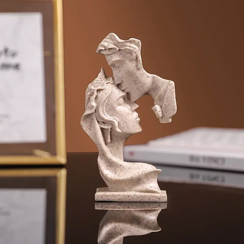 Lovers Statue Craft Sculpture Mini Resin Lovers Statue Figurine Kissing Posture Model Craft Sculpture Ornament Home Decor