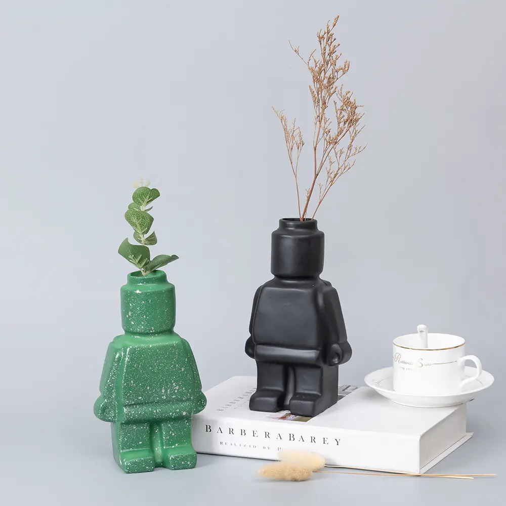 Nordic Style Ceramic Robot Vase Indoor Flower Pot Modern Home Interior Decoration White Goods Decoration Office Desk Decoration