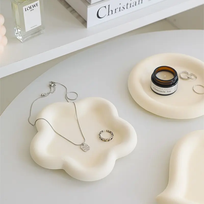 Fashion Photo Props Simple Photography Background Popular Jewelry Earrings Bracelets Gift Shoot Accessories Heart-shaped Tray