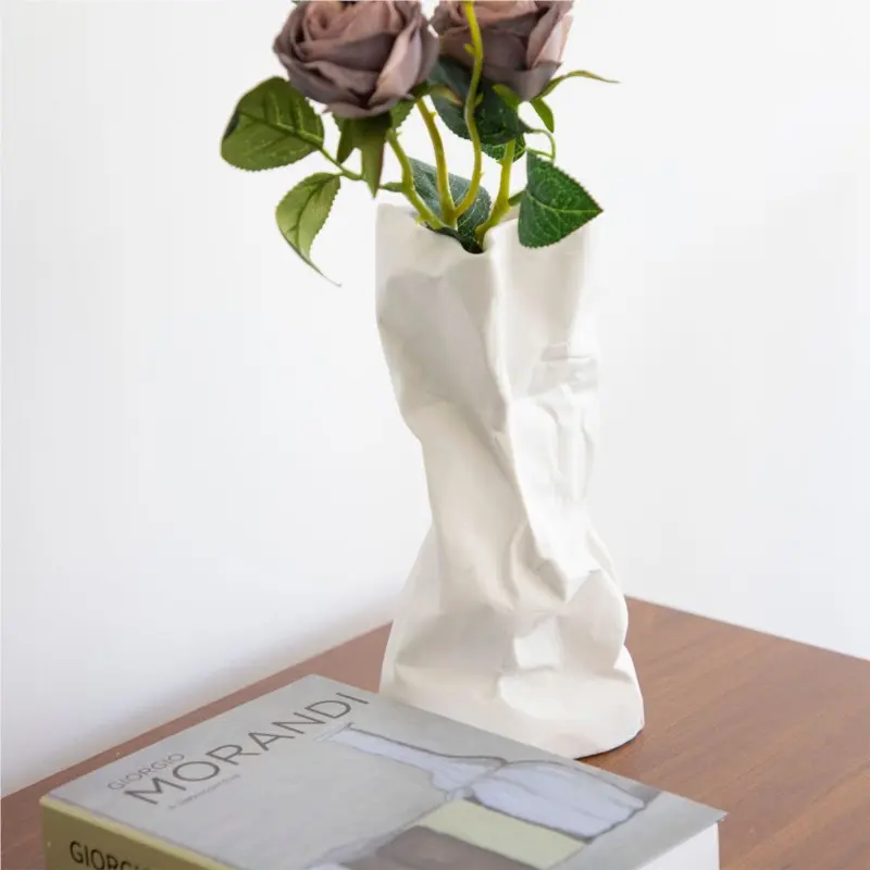 Nordic Ceramic Vase Creative Vase with Dried Flowers Living Room Decoration Flowers Hydroponic Vase Home Decoration Accessories