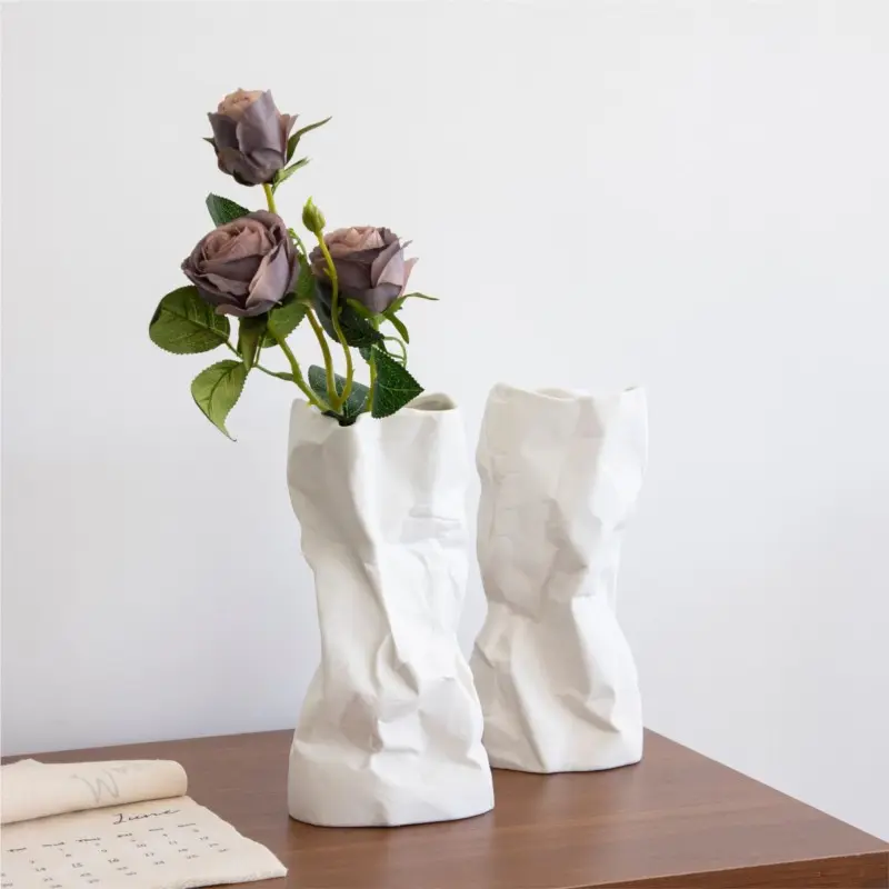 Nordic Ceramic Vase Creative Vase with Dried Flowers Living Room Decoration Flowers Hydroponic Vase Home Decoration Accessories