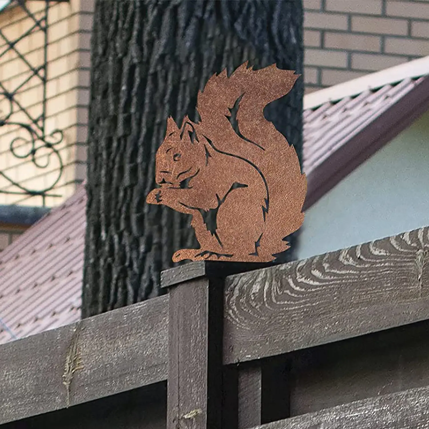 Rusty Squirrel Sitting Tree Stake Patina Decoration Metal Rust Garden As Figure