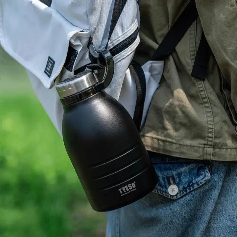 Stainless Steel Thermos Bottle Large Capacity Insulated Cup Vacuum Flask Portable Sports Water Bottle Hiking Fitness Drinkware