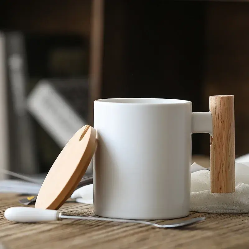 1pcs 310ml Ceramic Wooden Handle Coffee Cup with Lid and Spoon Coffee Milk Cup Couple's Mug Office Kitchen Water Cup Gift Cup