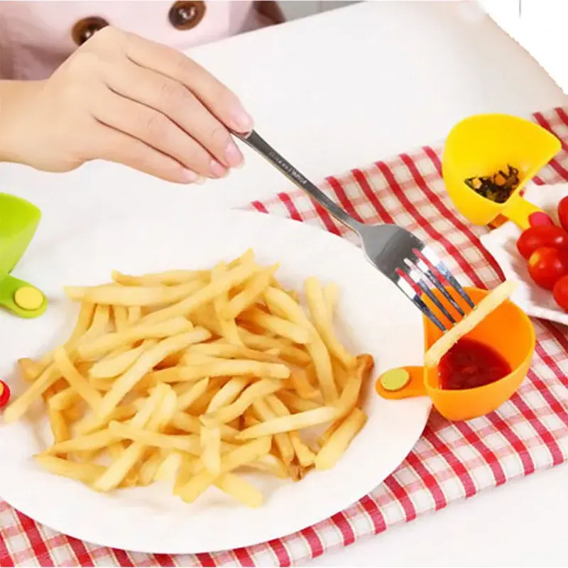 4Pcs Condiment Bowl Dip Clip Bowls Multi-purpose Sauce Dish Tomato Sauce Vinegar Seasoning Container Household Kitchen Gadgets