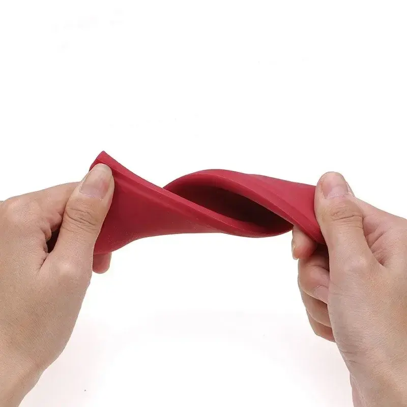1Pcs Silicone Pot Handle Sleeve Anti Slip Heat Resistant Cast Iron Pots Sleeve Cookware Parts Household Kitchen Accessories