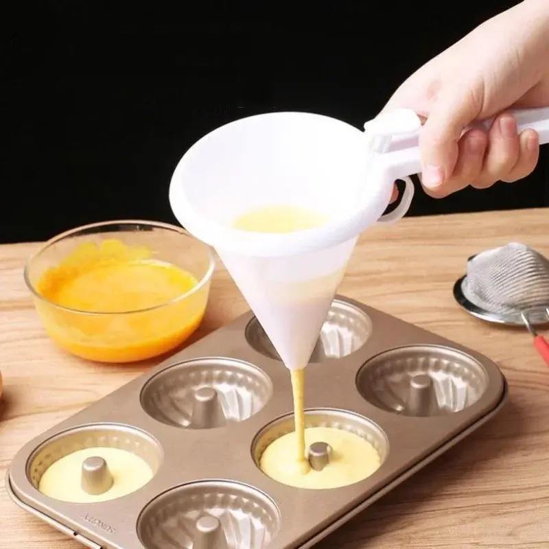 Adjustable Hand-held Baking Cream Portion Funnel Batter Chocolate Liquid Dispenser Useful Things for Kitchen Accessories Utensil