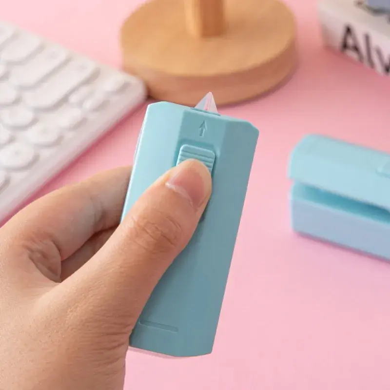 Portable Sealing Clip Household Sealing Machine Snack Moisture-proof Sealer Hand Press Sealer Food Fruit Snack Preservation Tool