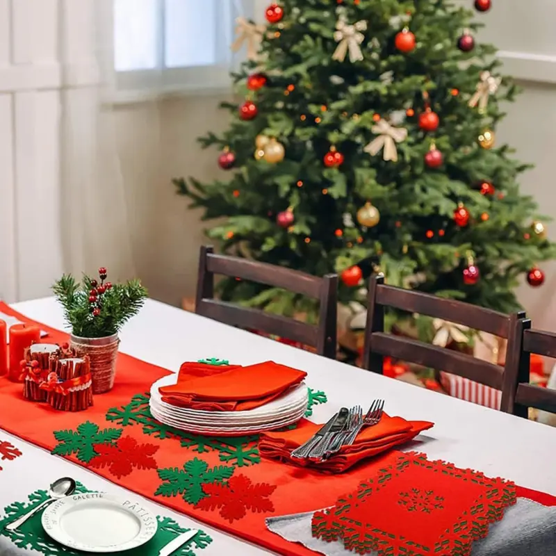 Christmas Tableware Mat Hollow Felt Coaster Household Party Tableware Mat Christmas Decoration Snowflake Placemat Felt Pendant